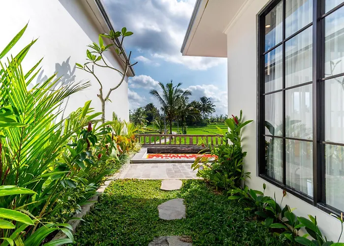 Villa Padang Santhi