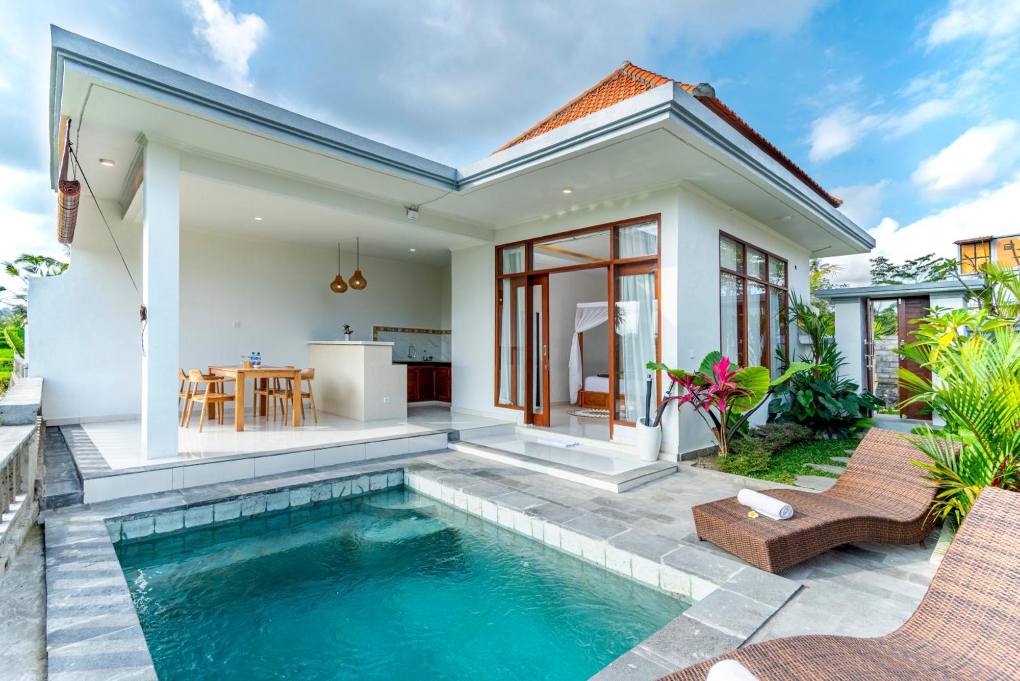Villa Padang Santhi *